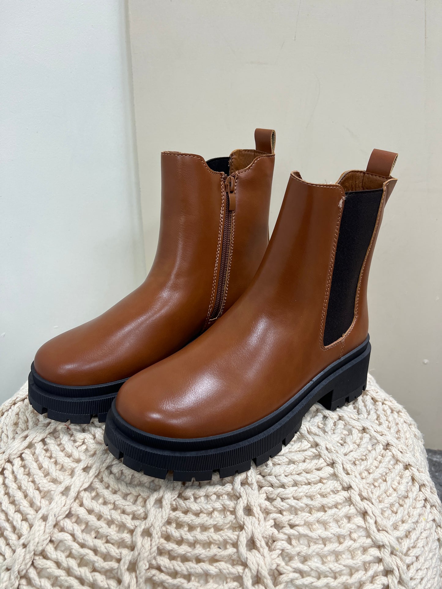 Lug Sole Chunky Chelsea Boots