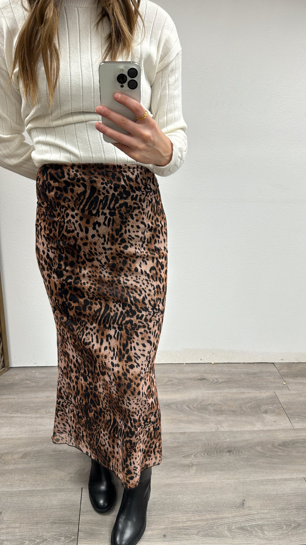 Stretchy Leopard Print Mesh Midi Skirt