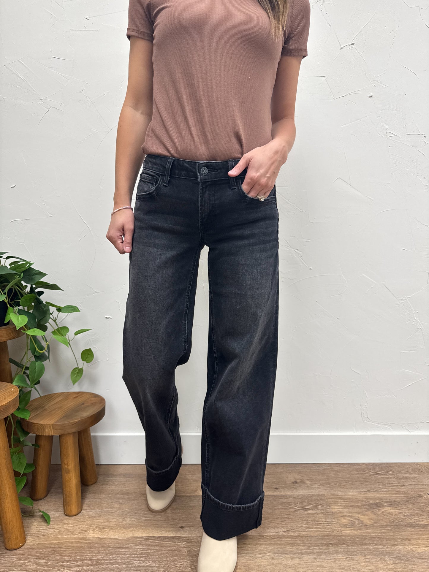 Low Rise Baggy Wide Vervet Denim