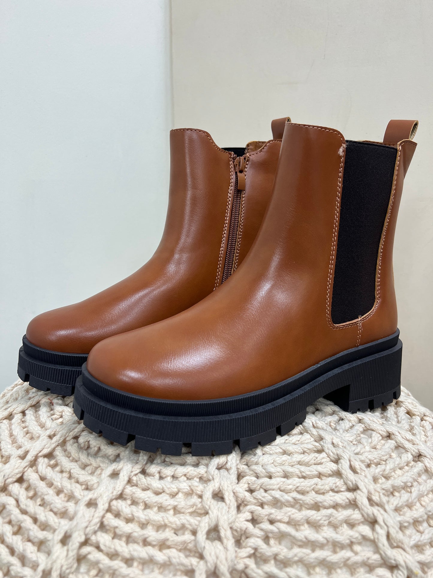 Lug Sole Chunky Chelsea Boots