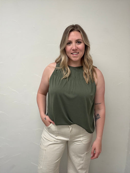 Elastic Gathered High neck Sleeveless Top
