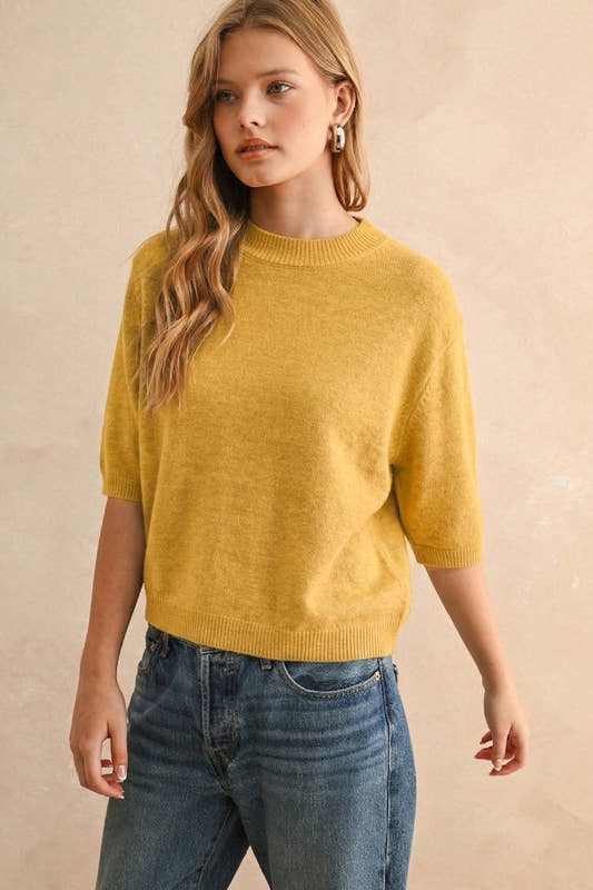 SHORT SLEEVE SWEATER TOP