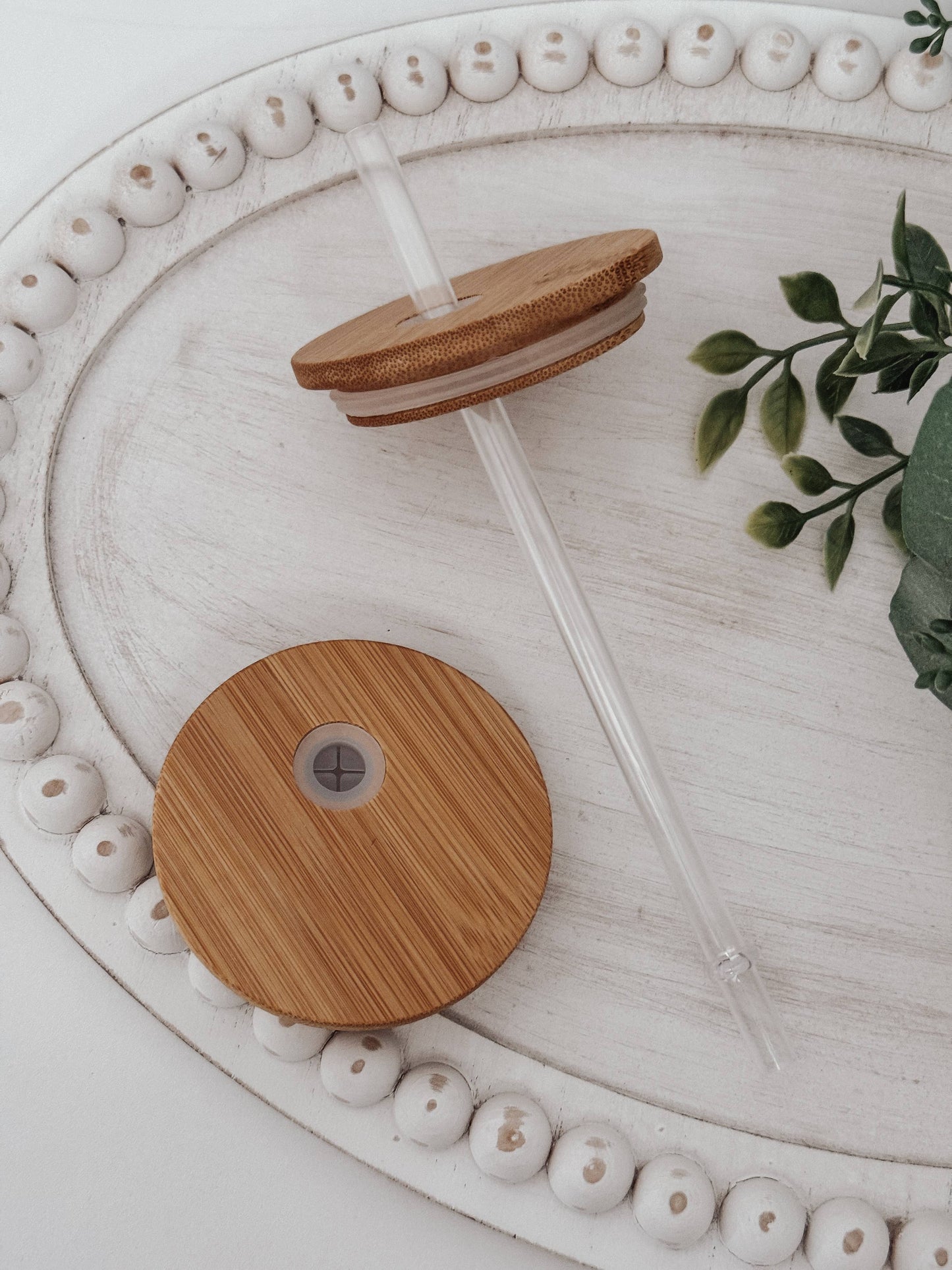 Black Bows 16oz Glass Cup with Bamboo Lid
: Clear