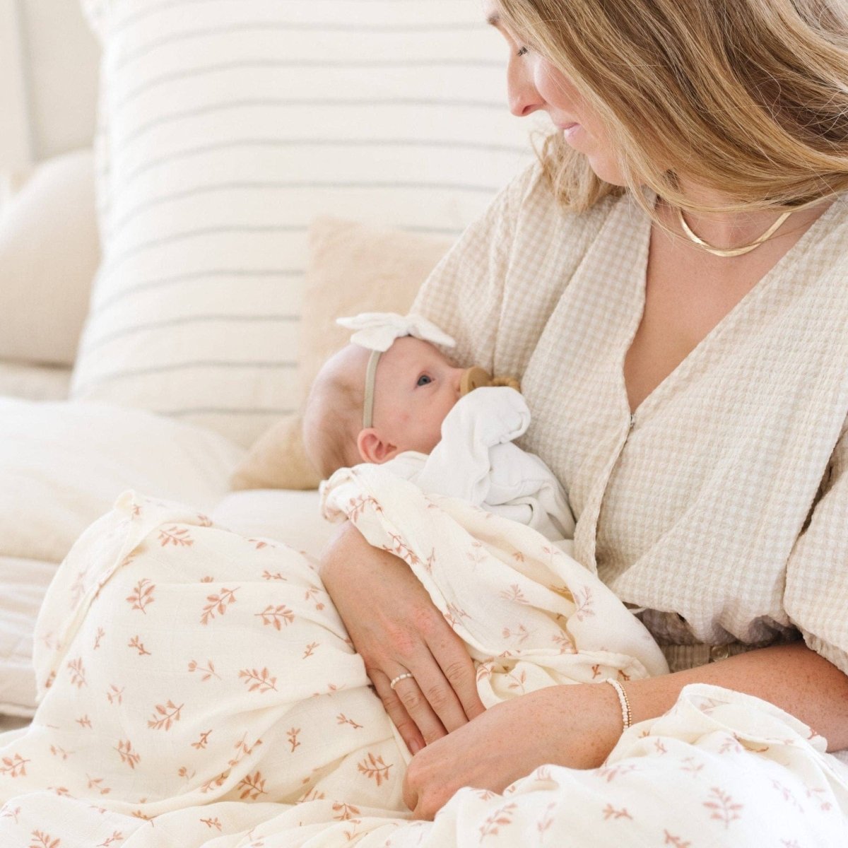 BAMBOO RAYON MUSLIN SWADDLES: Floret - Three:Twelve Boutique - Saranoni