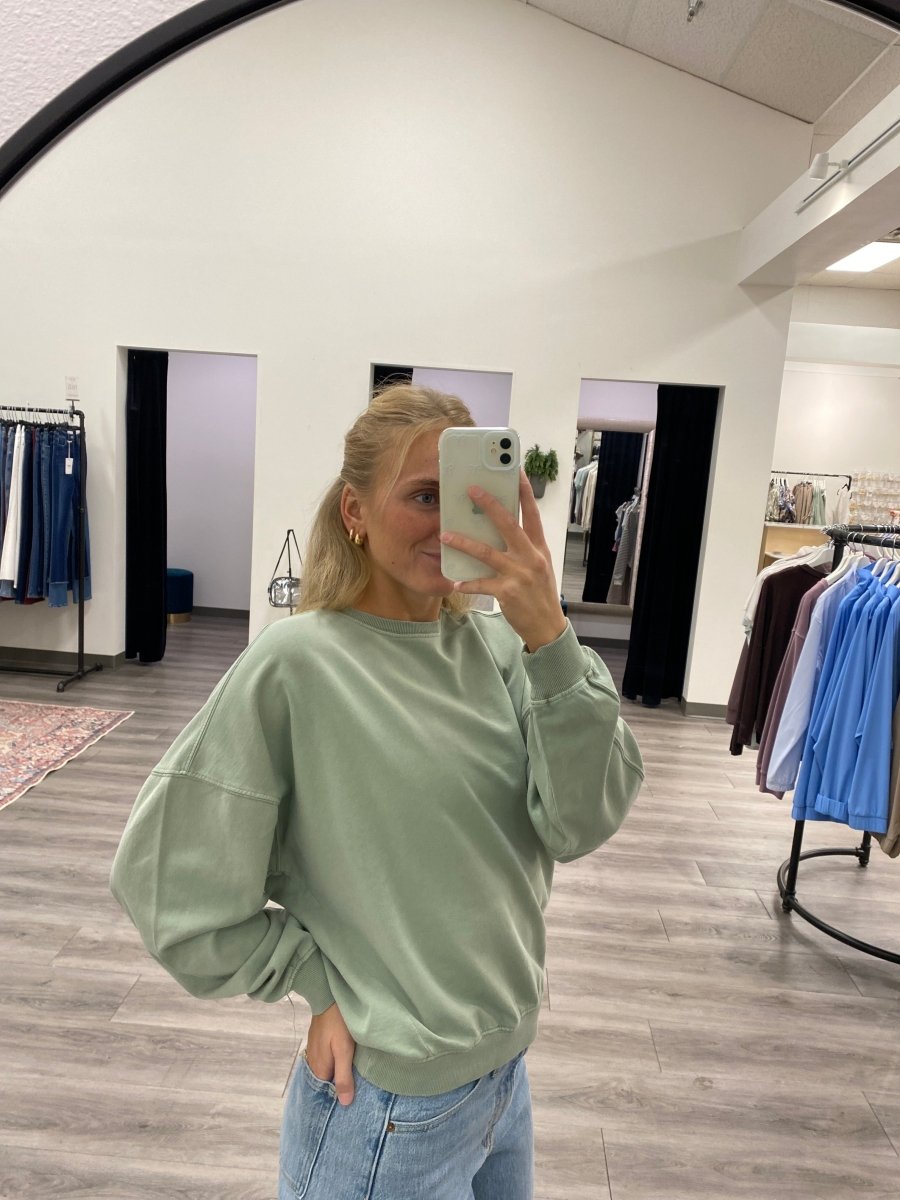 Basic Sweatshirt - Three:Twelve Boutique - Hyfve