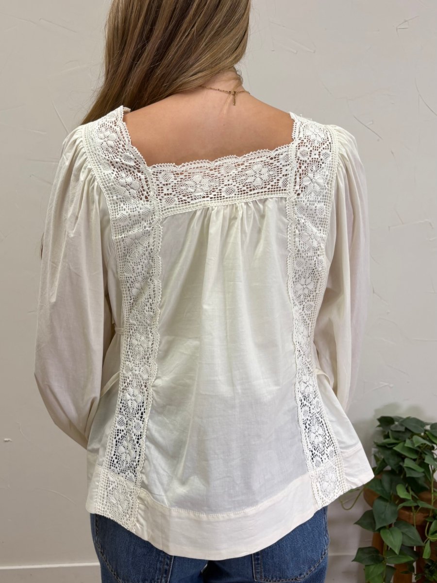 Blouse with Lace Detailing - Three:Twelve Boutique - Entro