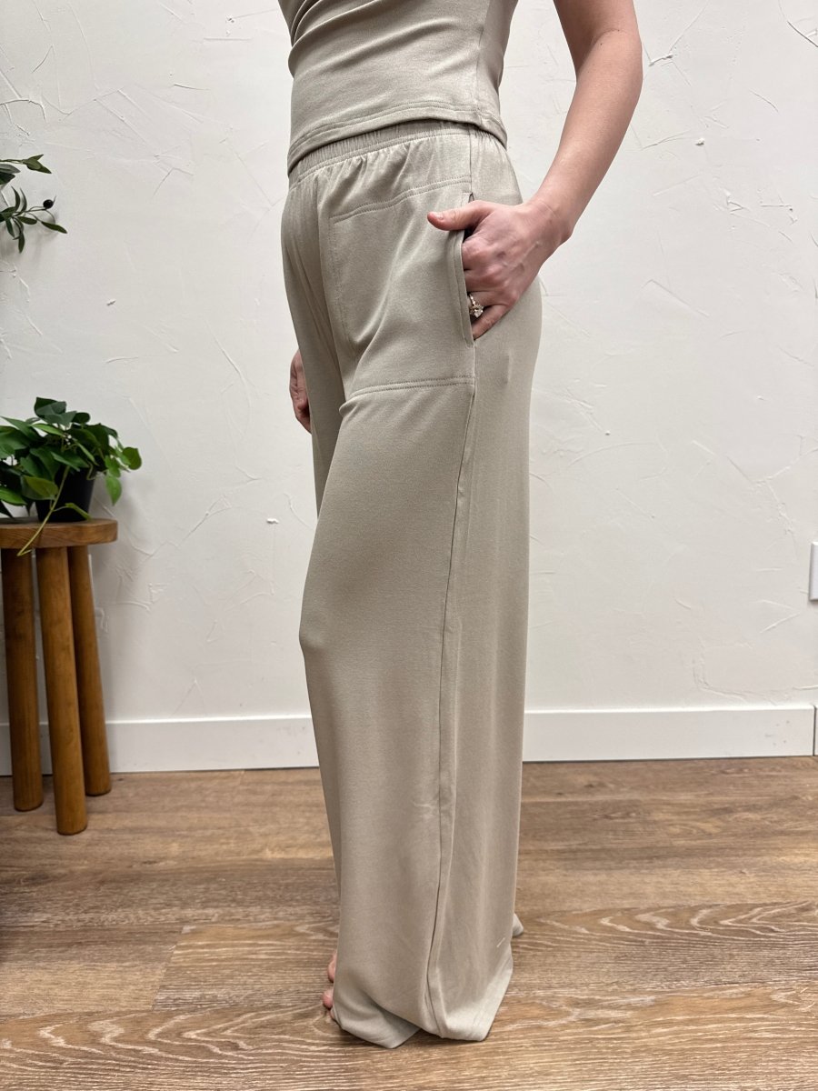 Side view of casual wide leg pants showing flowy wide leg cut and elastic waistband — Three:Twelve Boutique