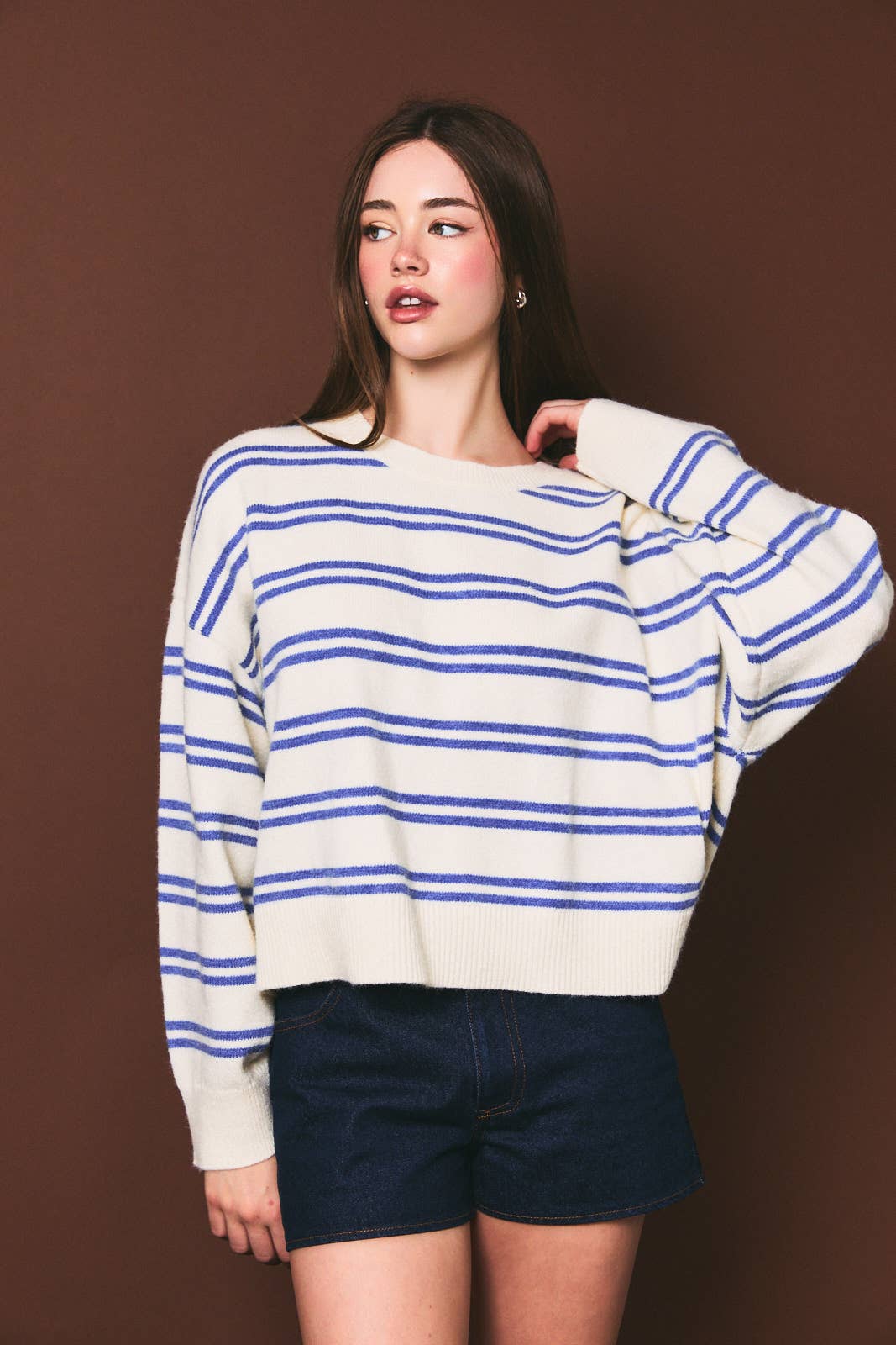 ROUND NECK STRIPE KNIT SWEATER TOP