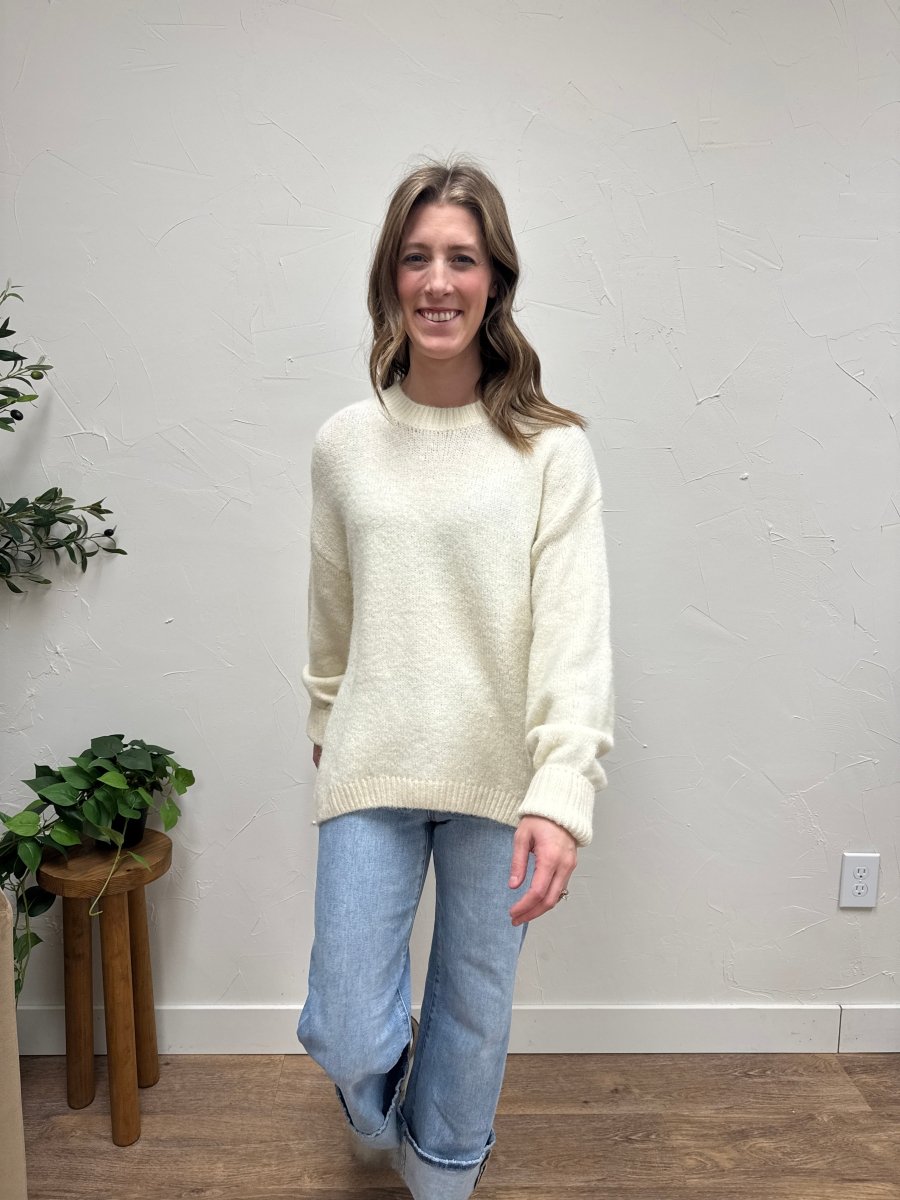 Cozy Crewneck Sweater - Three:Twelve Boutique - Aemi+Co