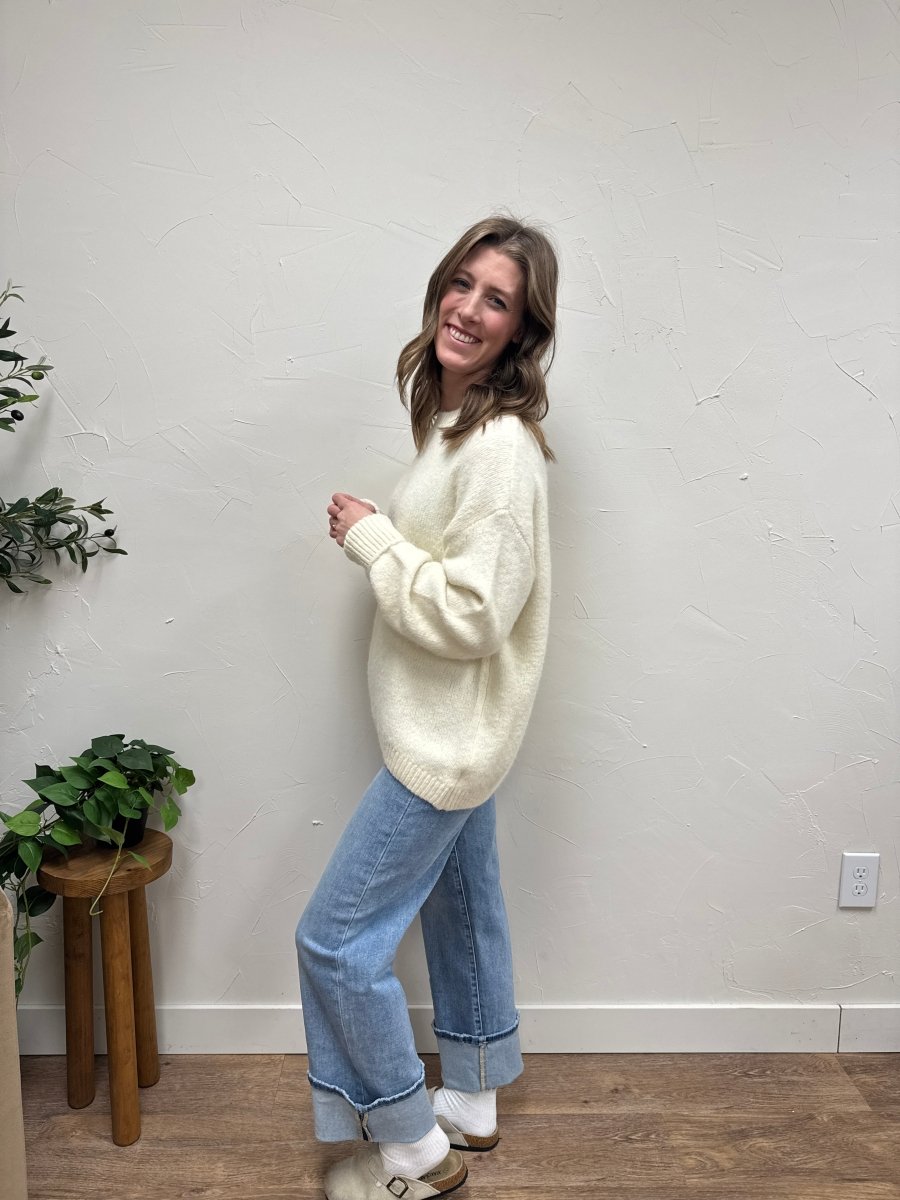 Cozy Crewneck Sweater - Three:Twelve Boutique - Aemi+Co