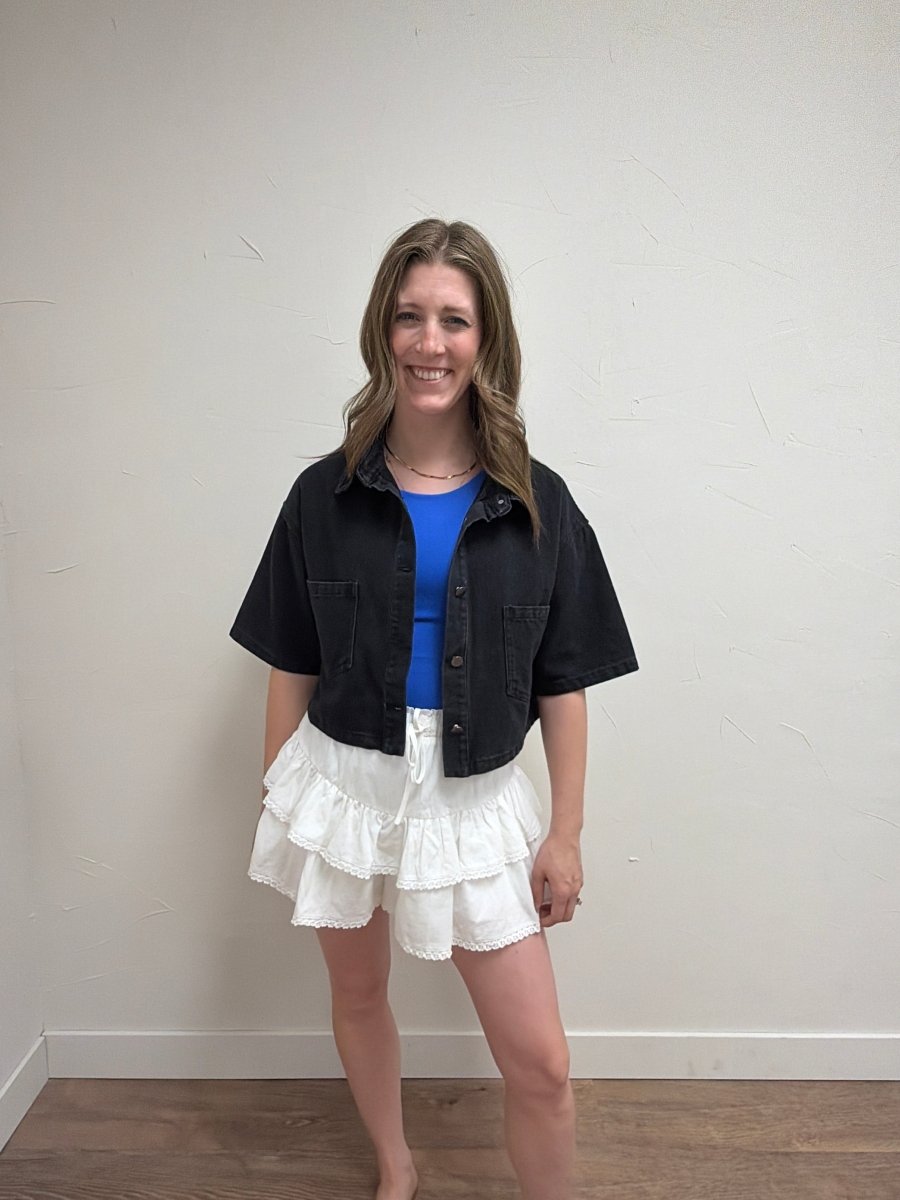 Model wearing Women's Cropped Denim Short Sleeve Jacket styled for a casual everyday outfit