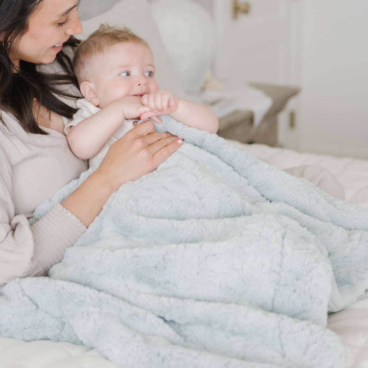 DREAM MINI BLANKETS: Lilac - Three:Twelve Boutique - Saranoni