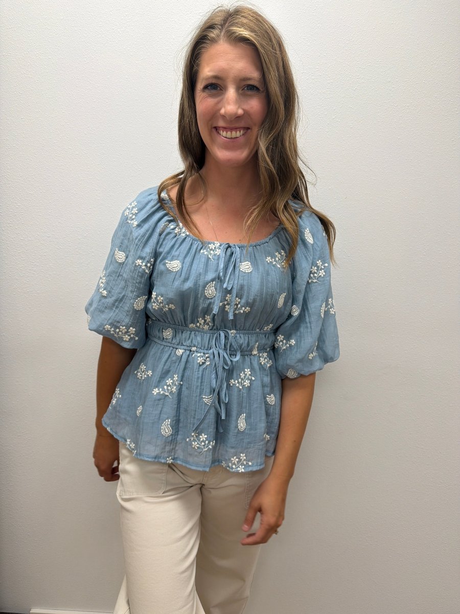Embroidered Bubble Sleeve Top - Three:Twelve Boutique - Polagram