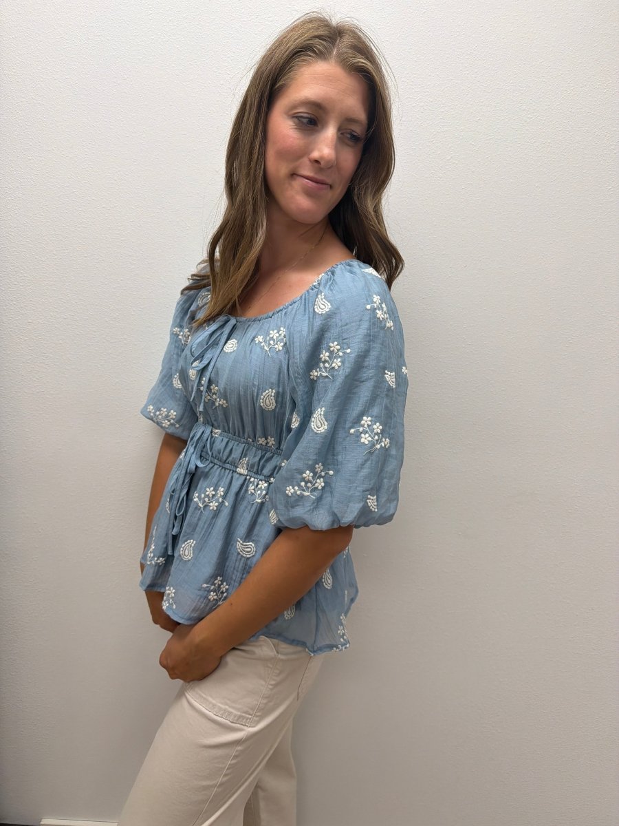 Embroidered Bubble Sleeve Top - Three:Twelve Boutique - Polagram