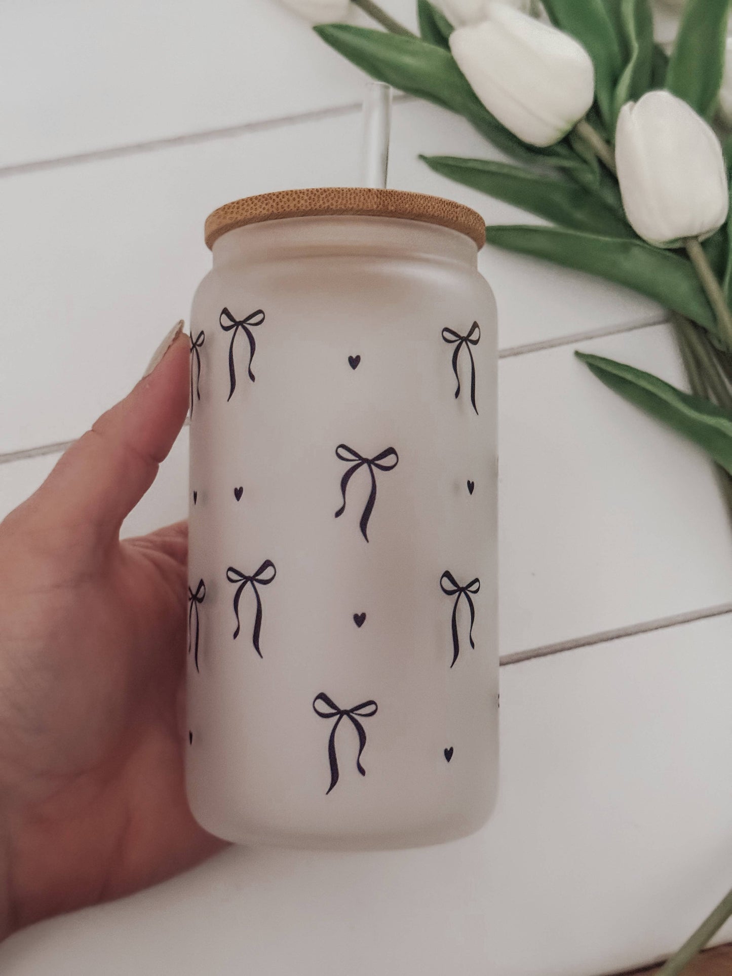Black Bows 16oz Glass Cup with Bamboo Lid
: Frosted