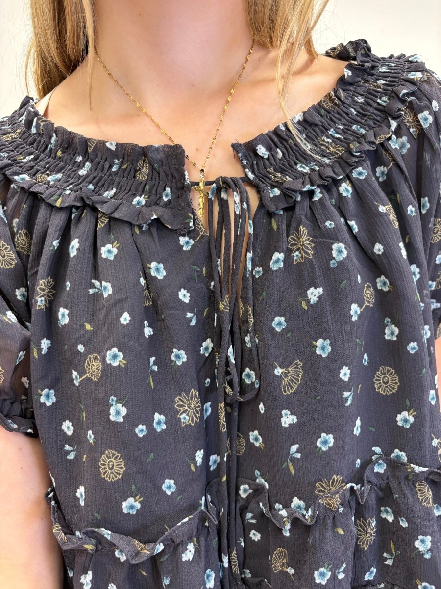 Floral Smocked Front Tie Puff Sleeve Top - Three:Twelve Boutique - Blu Pepper