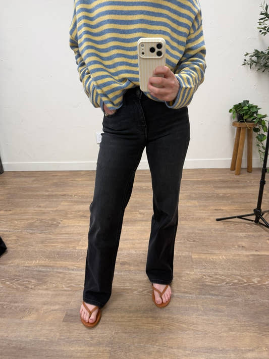 High rise straight fit jeans - Three:Twelve Boutique - VERVET