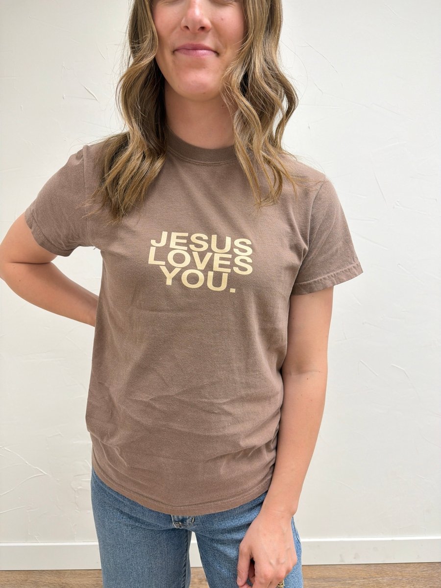 Front view of model wearing Jesus Loves Me Tee with relaxed boxy fit — Three Boutique