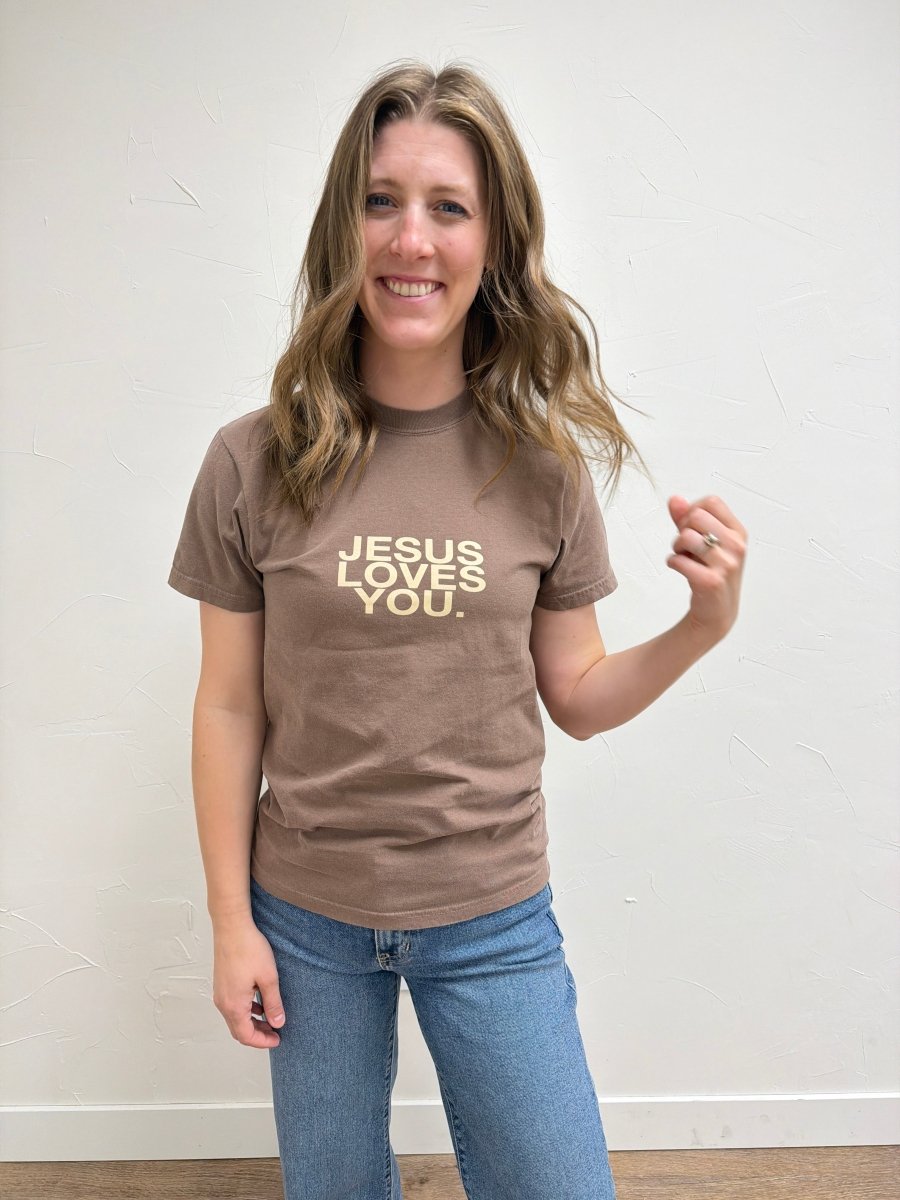 Front view of model wearing Jesus Loves Me Tee with relaxed boxy fit — Three Boutique