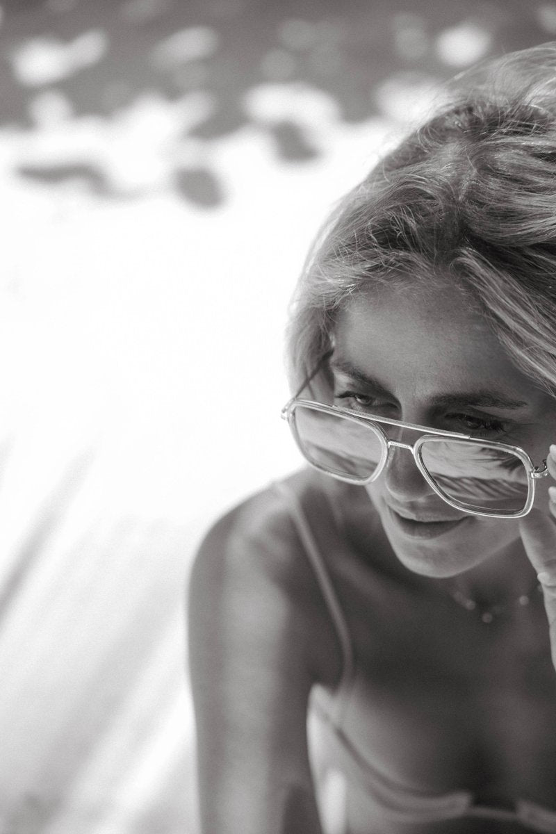 LEX MIDNIGHT Polarized Navigator Sunglasses – Gold Metal Frame, Smoke Lenses - Three:Twelve Boutique - Kohv Eyewear