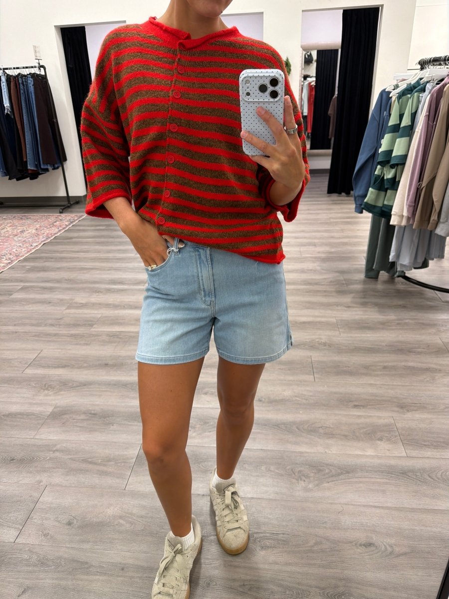 Front view of Lightweight Denim Walking Shorts with regular hem and side slit — Three Boutique