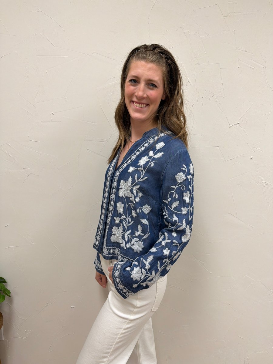 Long Sleeve Embroidered Denim Button Down Top - Three:Twelve Boutique - en Creme