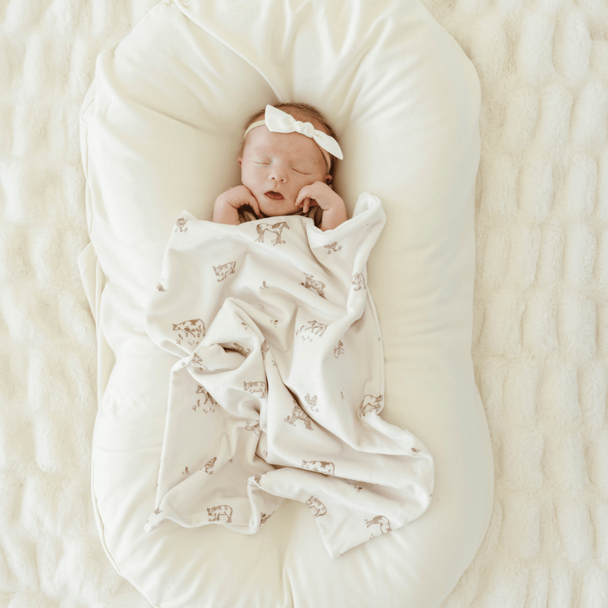 MINKY STRETCH MINI BLANKETS: Grid - Three:Twelve Boutique - Saranoni