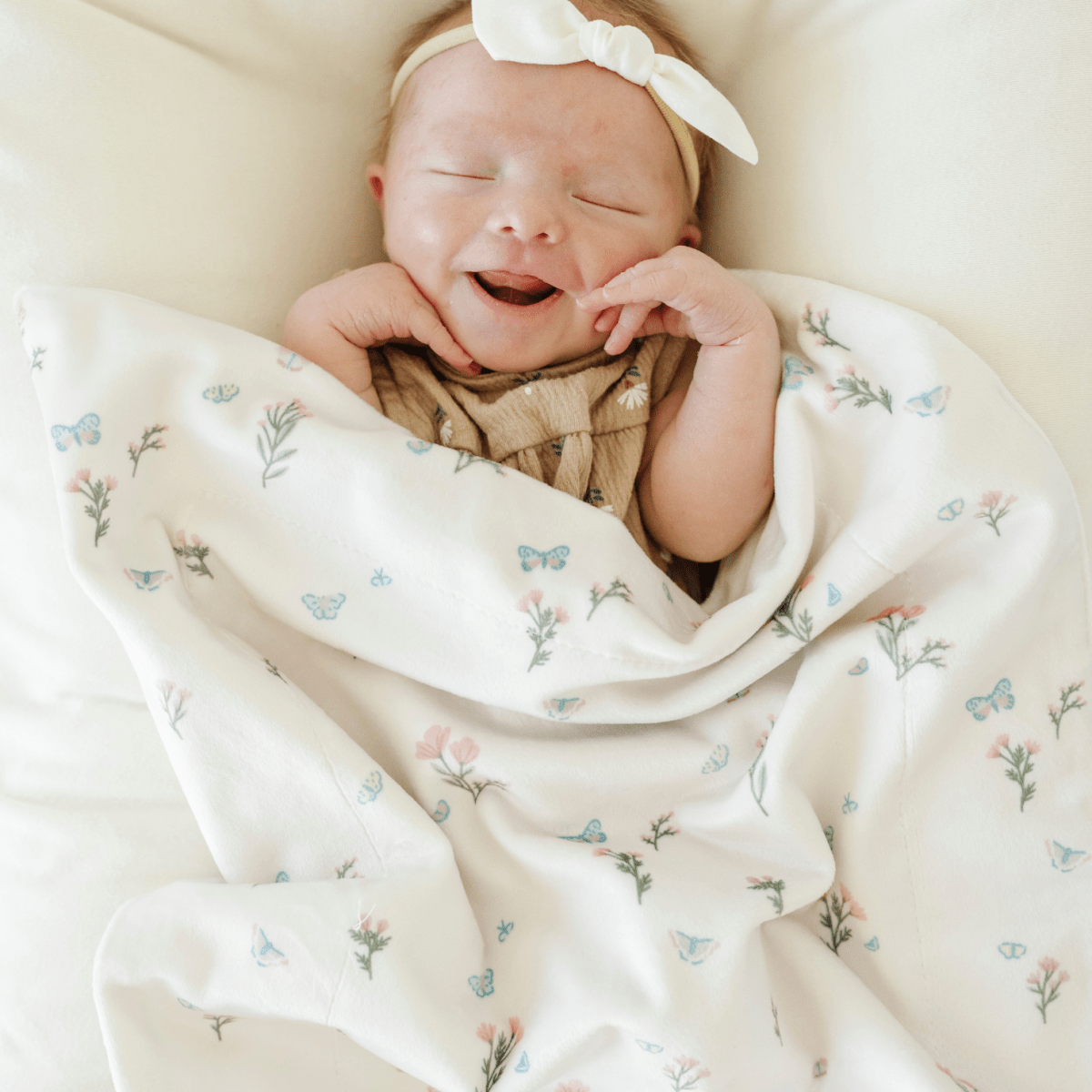 MINKY STRETCH MINI BLANKETS: Secret Garden - Three:Twelve Boutique - Saranoni