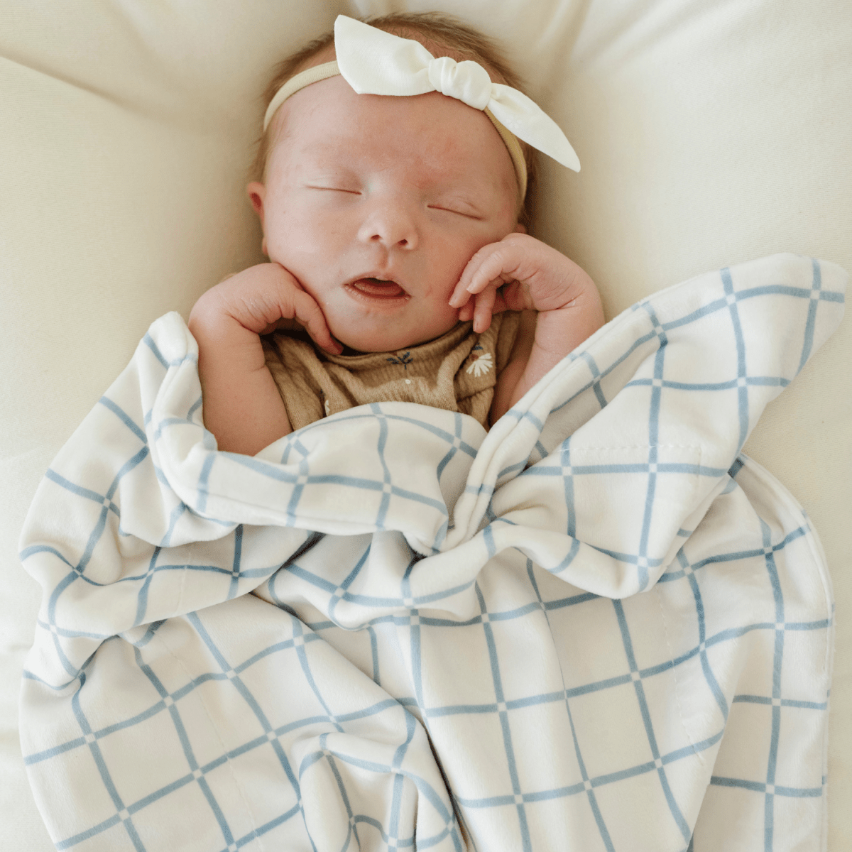 MINKY STRETCH MINI BLANKETS: Secret Garden - Three:Twelve Boutique - Saranoni