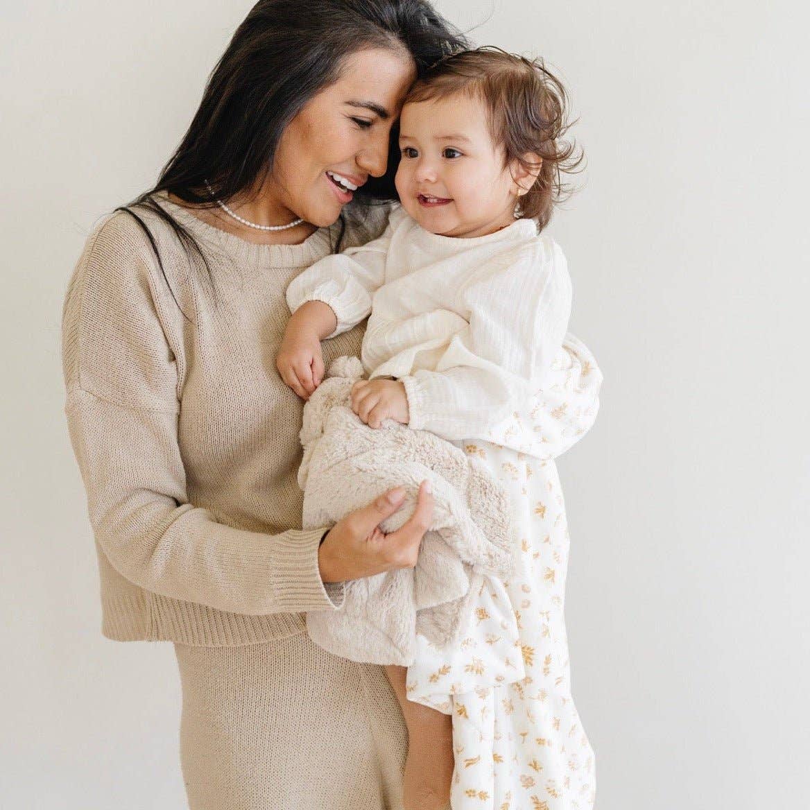 MINKY STRETCH RECEIVING BLANKETS: Grid - Three:Twelve Boutique - Saranoni