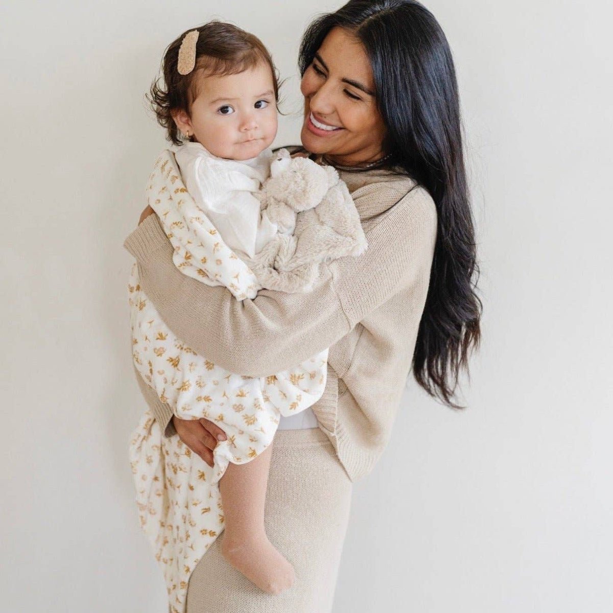 MINKY STRETCH RECEIVING BLANKETS: Grid - Three:Twelve Boutique - Saranoni