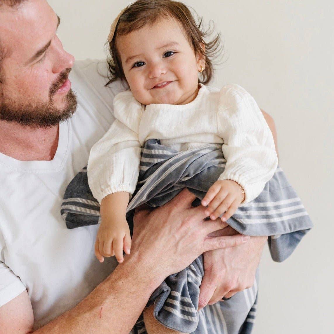 MINKY STRETCH RECEIVING BLANKETS: Grid - Three:Twelve Boutique - Saranoni