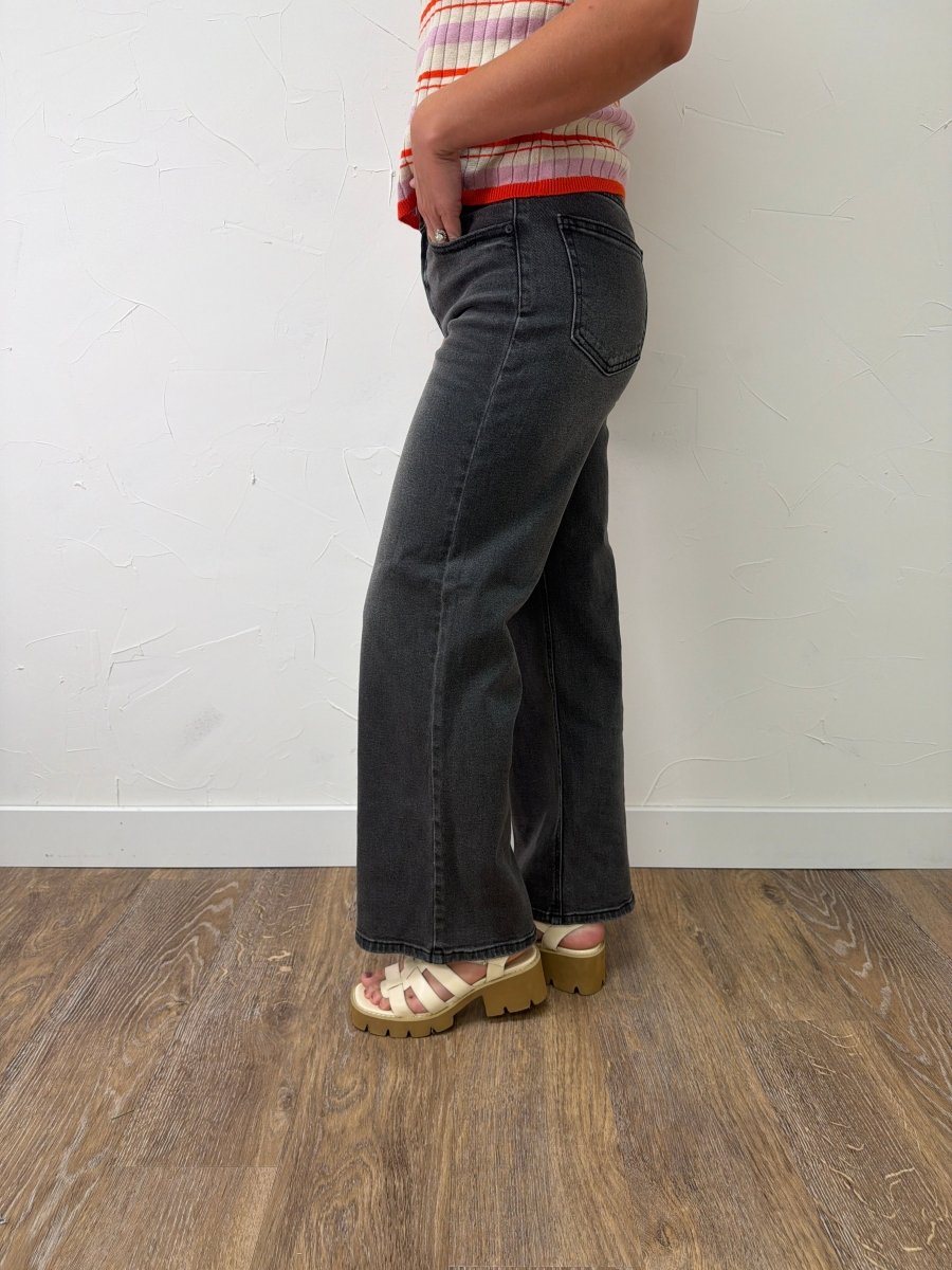 Relaxed Vintage Straight - Three:Twelve Boutique - Justblackdenim