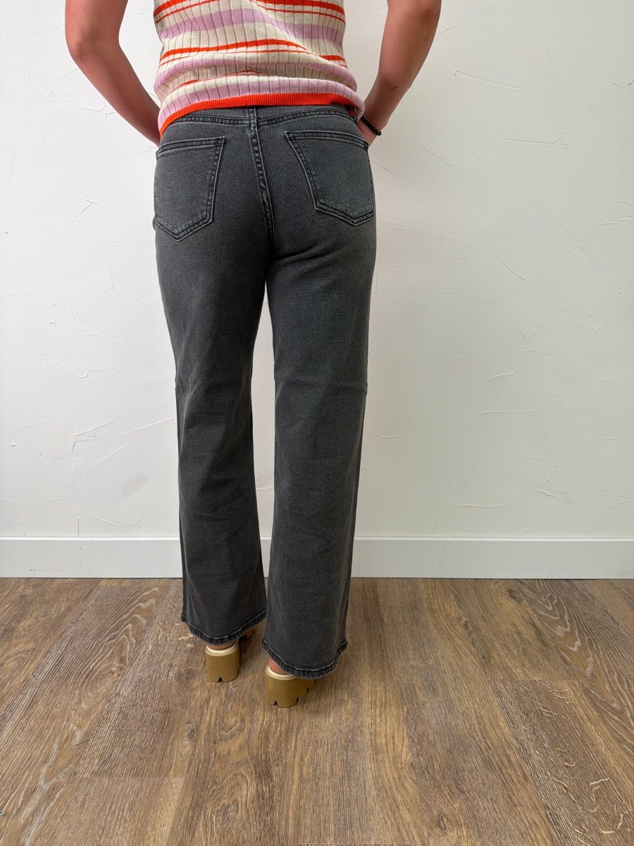 Relaxed Vintage Straight - Three:Twelve Boutique - Justblackdenim