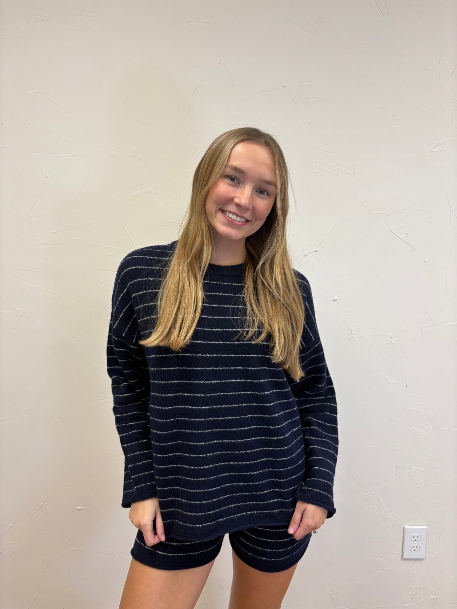 Stripe Crew Neck Pullover Sweater - Three:Twelve Boutique - Blu Pepper