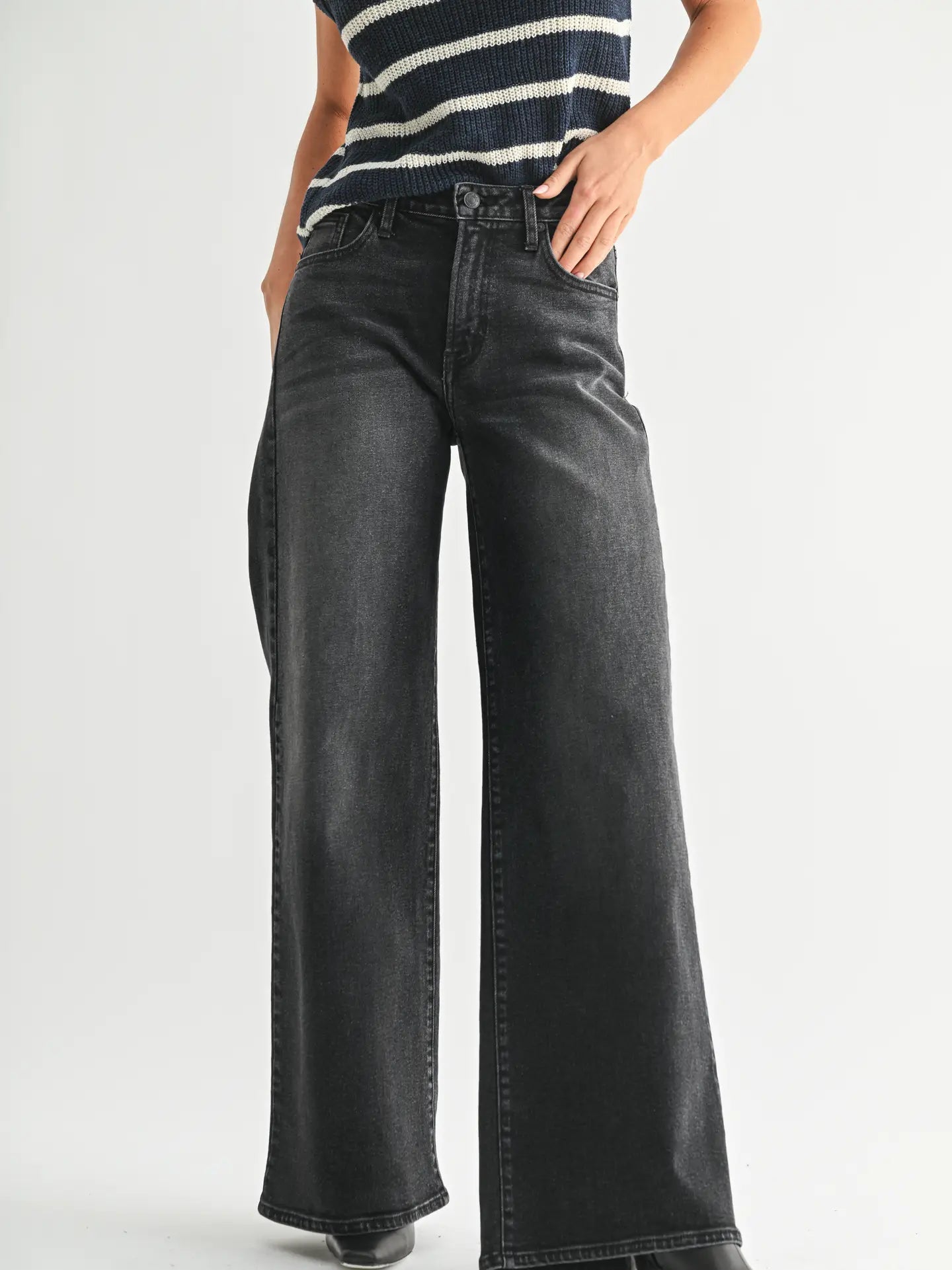 Just Black Denim Ultra Wide jeans