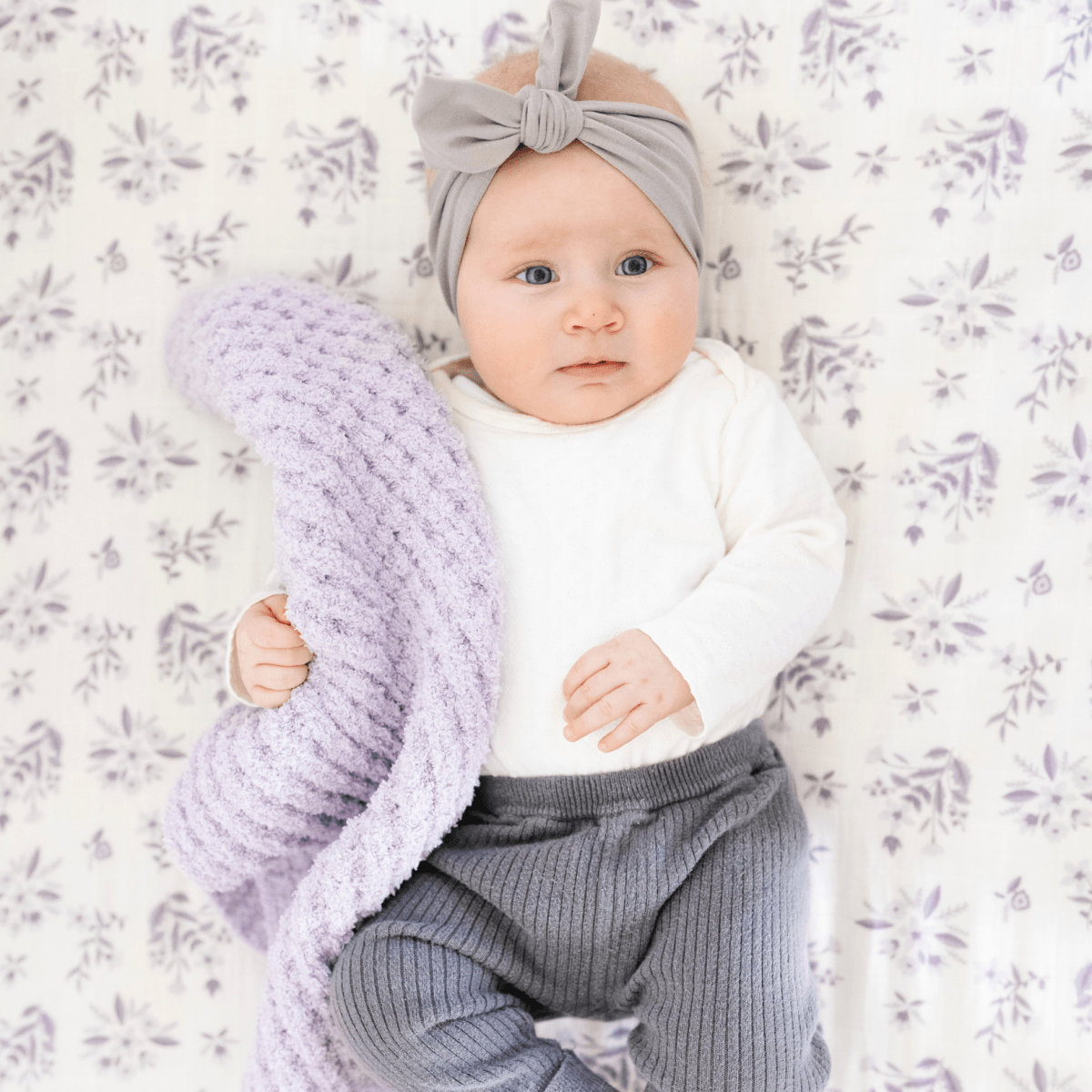 WAFFLE KNIT MINI BLANKETS: Swan - Three:Twelve Boutique - Saranoni