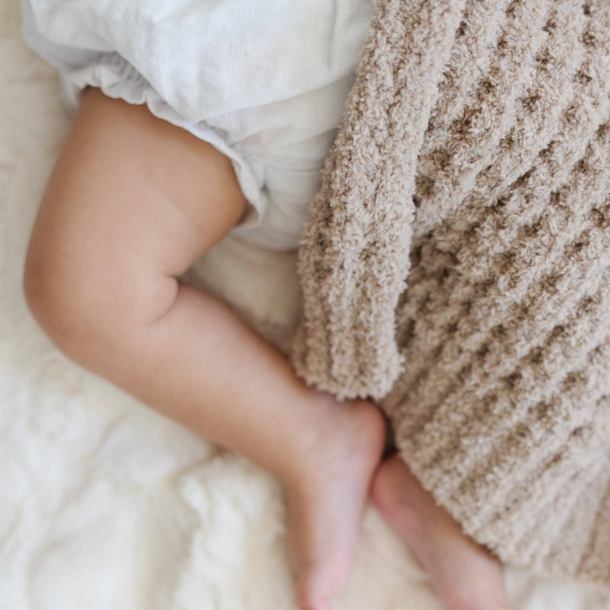 WAFFLE KNIT MINI BLANKETS: Wisteria - Three:Twelve Boutique - Saranoni